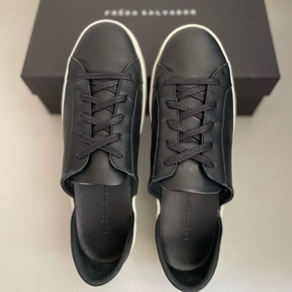 Freda Salvador EDA D’orsay Sneaker Size 8 1/2
Black Leather - Picture 4 of 9